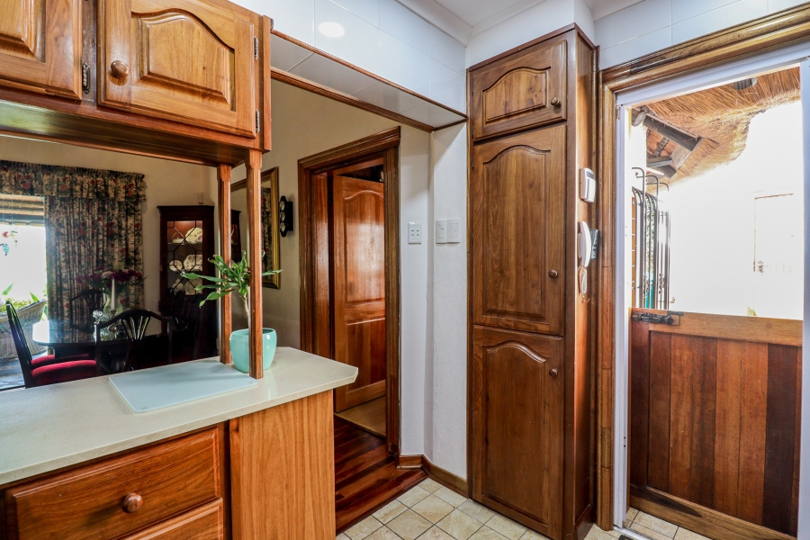 3 Bedroom Property for Sale in Kosmos North West